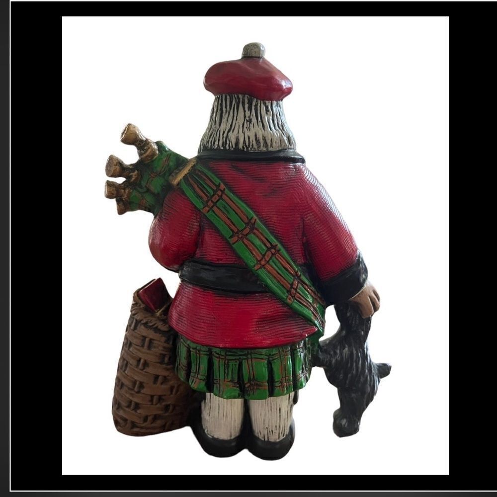 Scottish Santa  - Picture 2 of 4